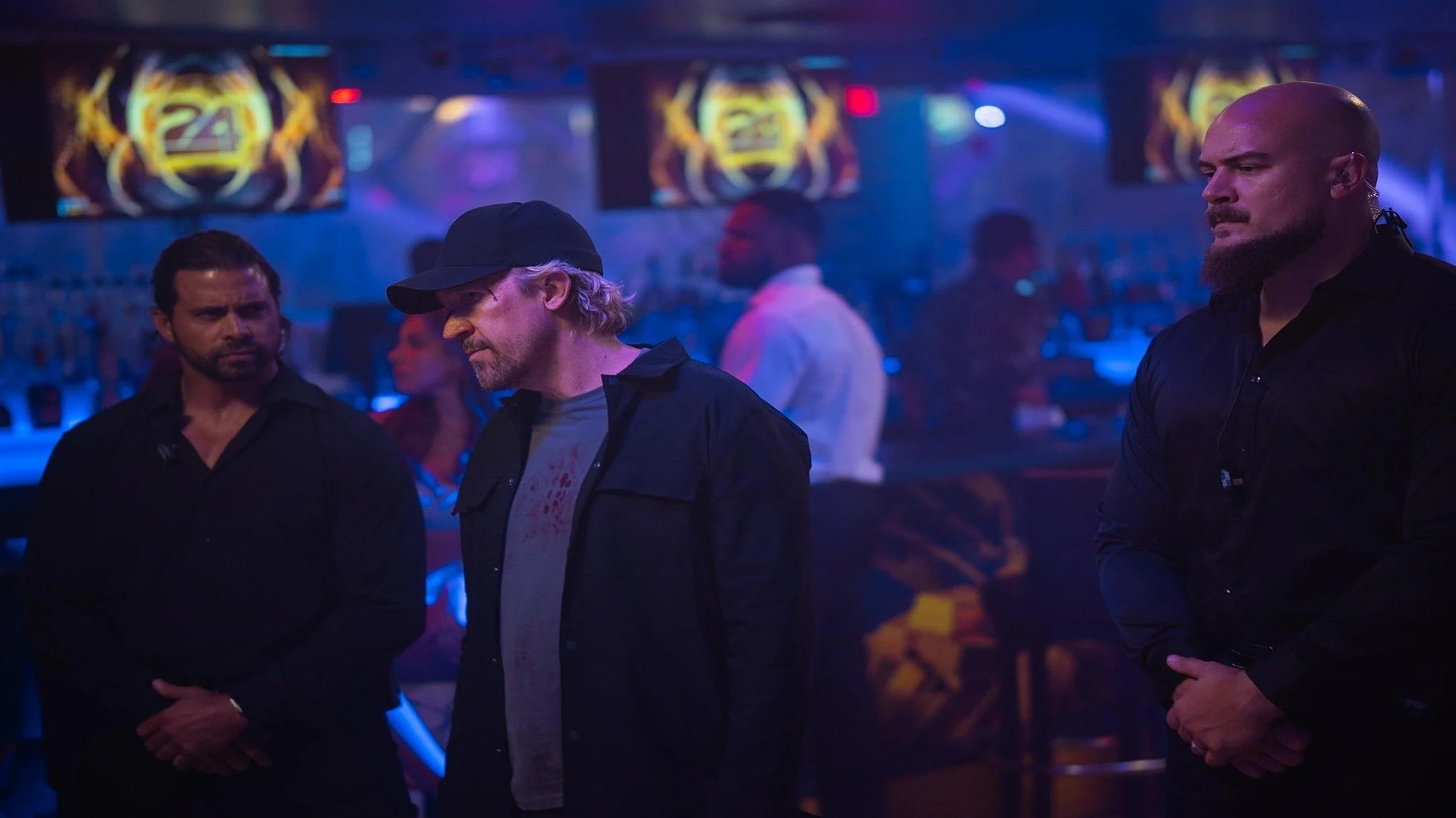 Hỏa Tuyến Tái Xuất - A Line Of Fire