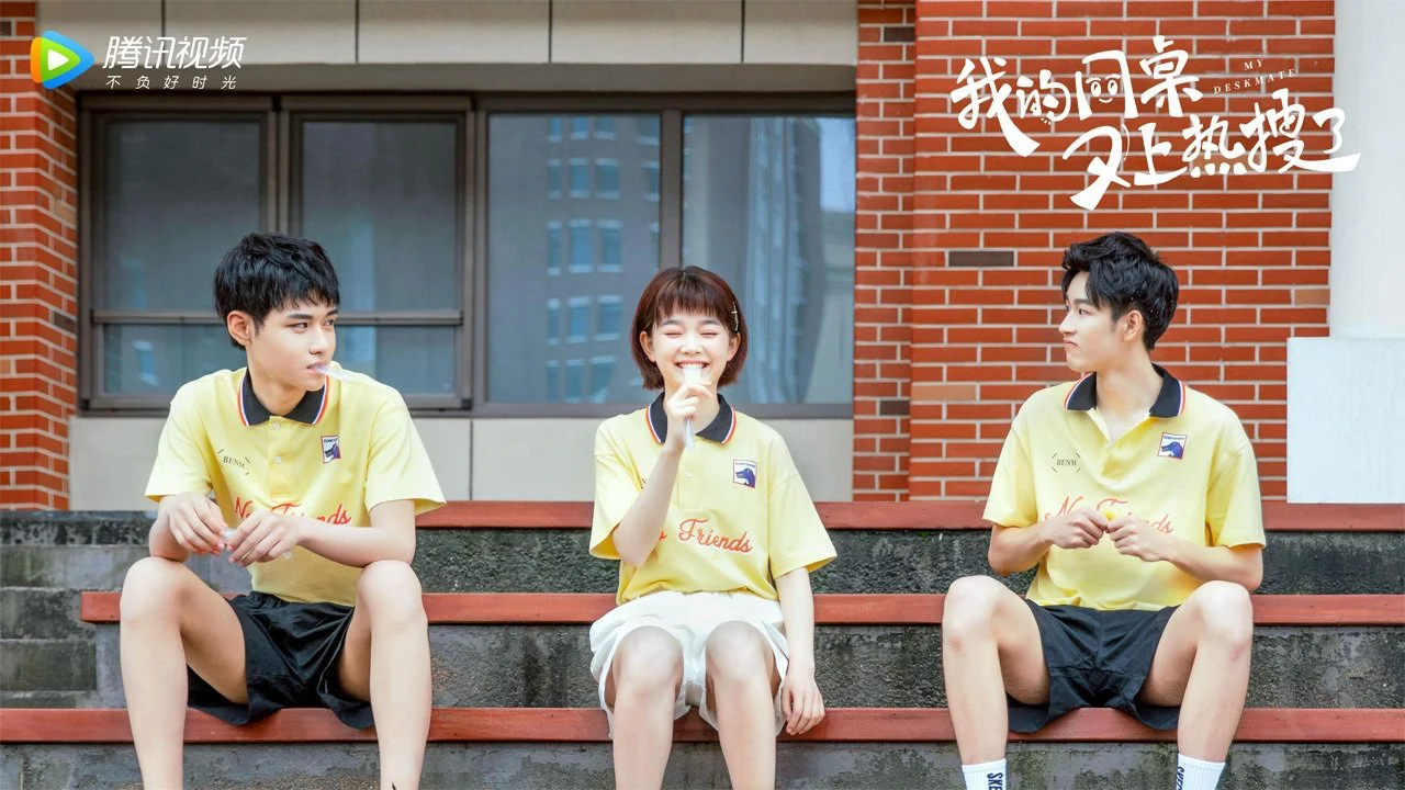 Bạn Cùng Bàn Của Tôi Lại Lên Hot Search - My Deskmate